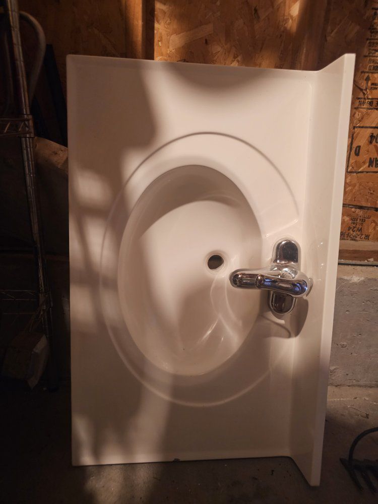 Bathroom sink