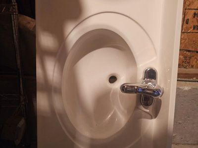 Bathroom sink