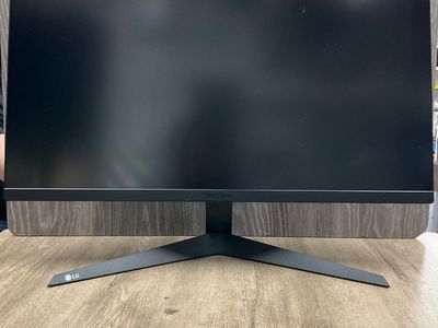 Lg 27gq40w-b 27 Inches Monitor