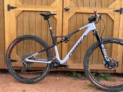 2024 Large Orbea Oiz M-LTD with upgrades