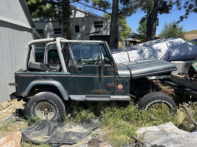 Parting out 1993 jeep wrangler.