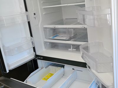 New 27 cf Stainless French Door Refrigerator~1 Year Factory Warranty~Internal Water and Ice
