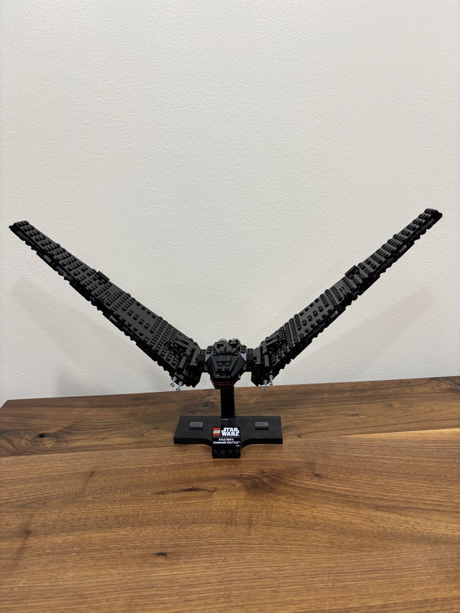 LEGO Star Wars Kylo Ren's Command Shuttle 75406