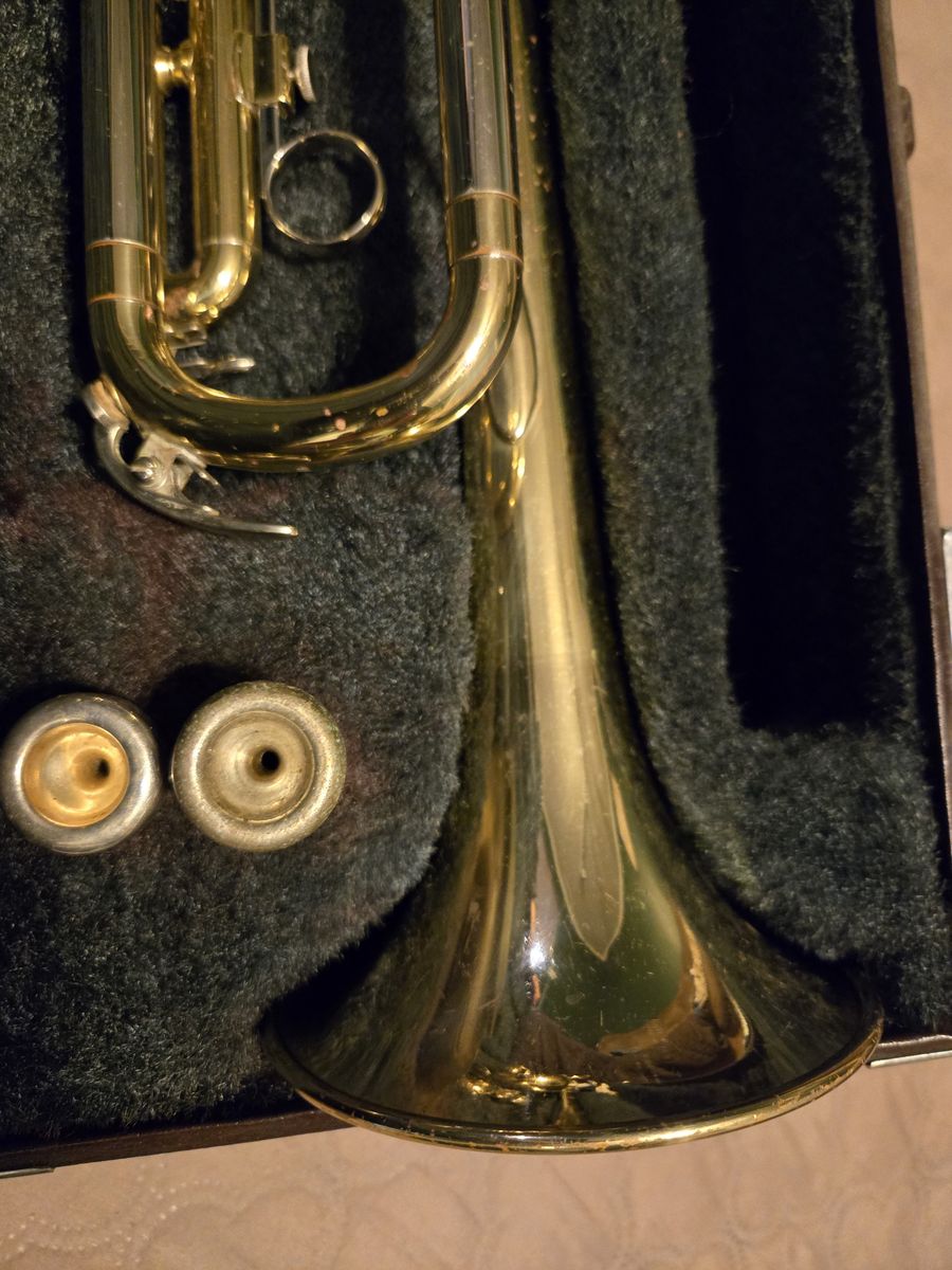 Main image 3