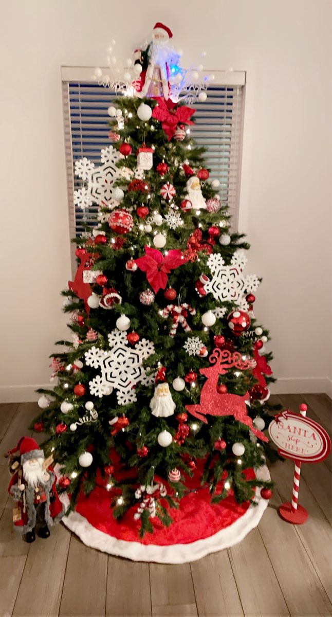 9 ft Christmas tree