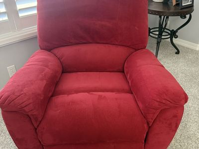 2 Recliners