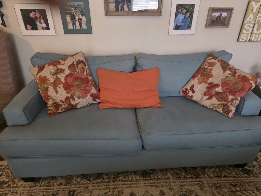Couch and 2 Chairs