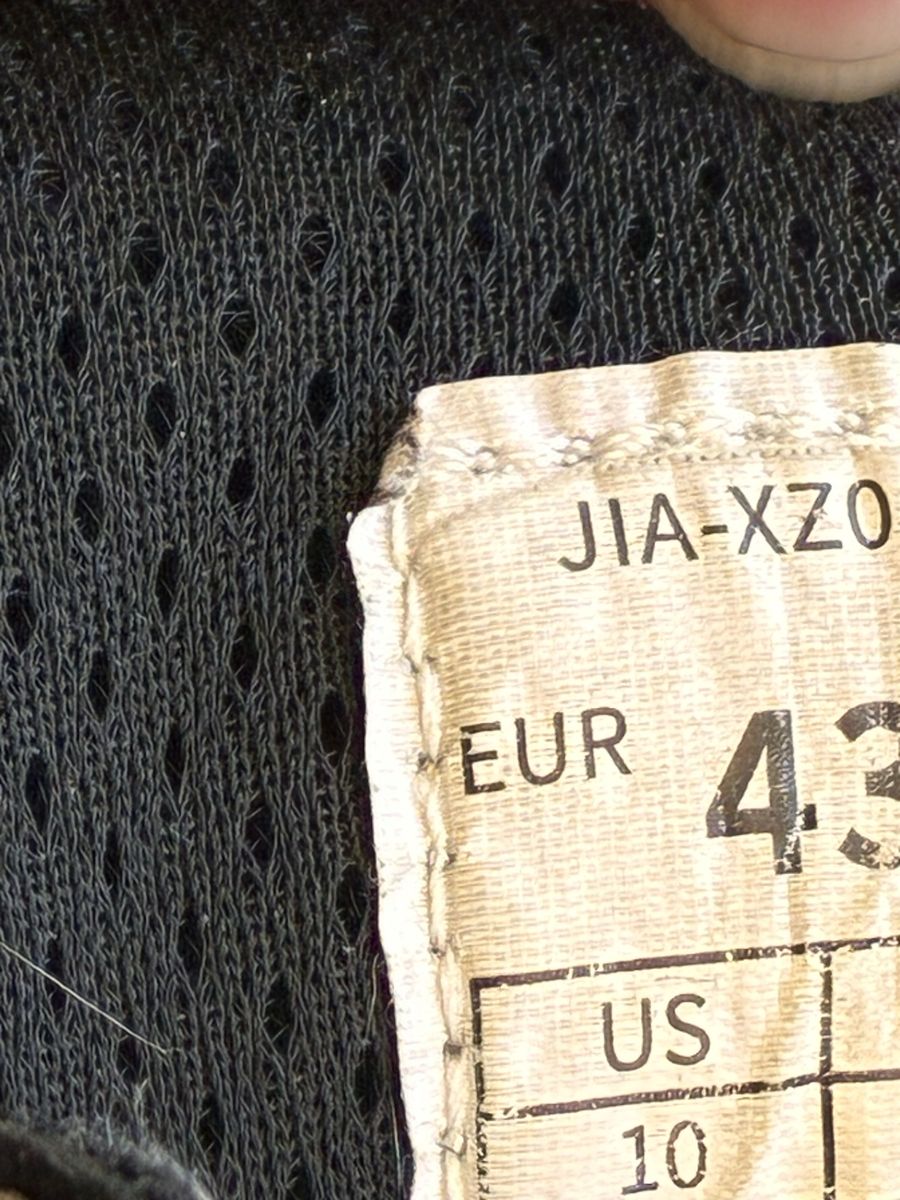 Main image 3