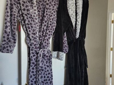 women's bathrobes