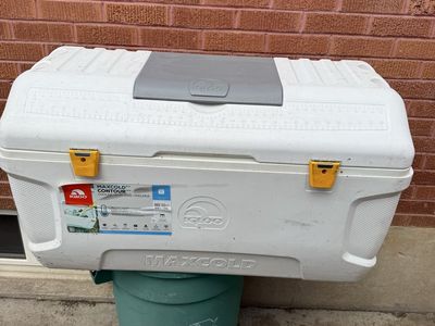 Igloo Cooler ( 165 Qt )