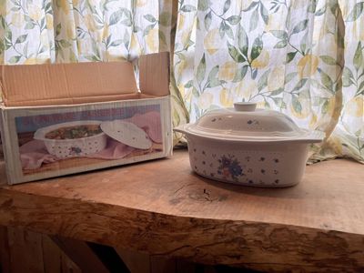 Vintage baking casserole dish