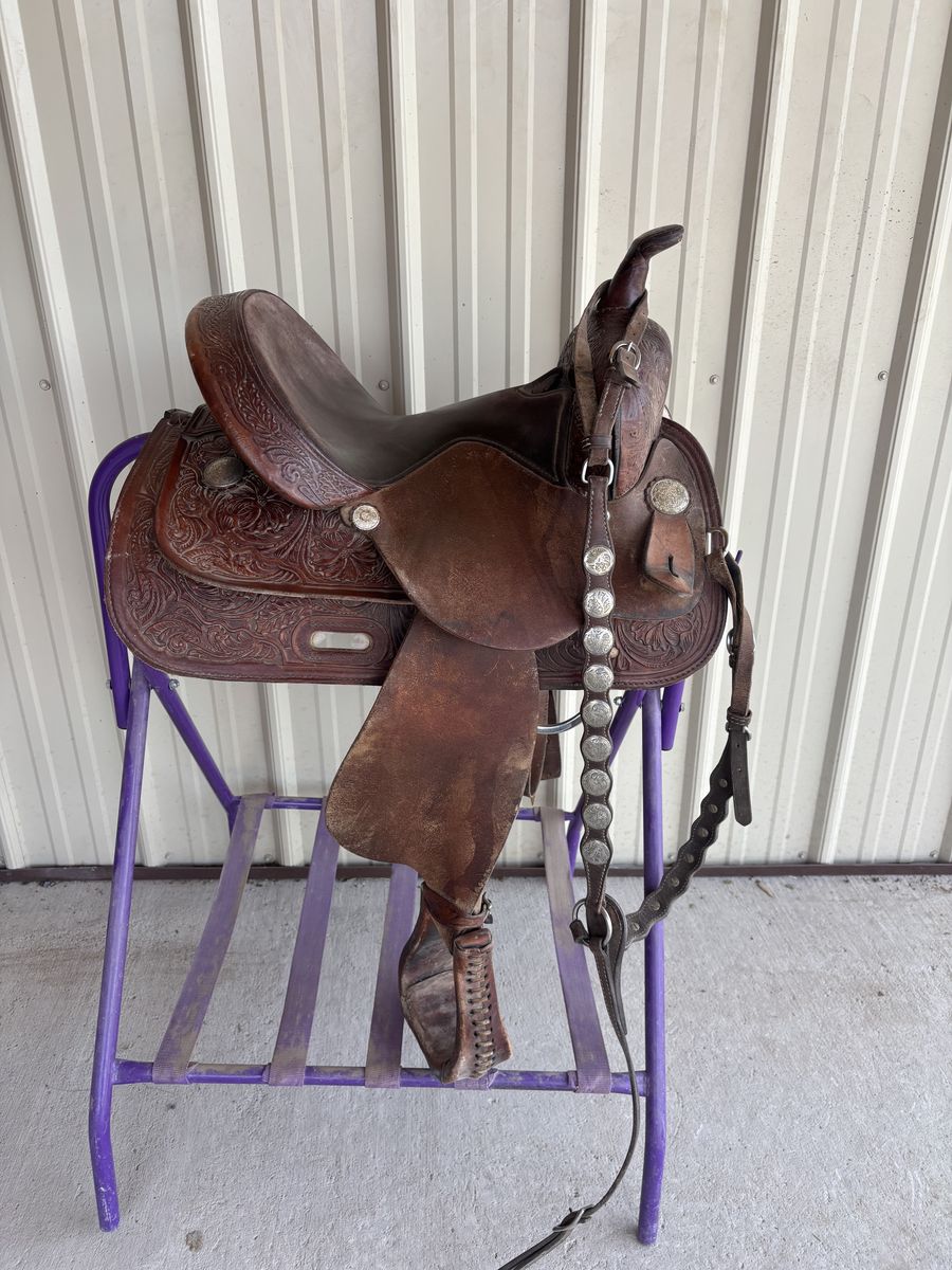Barrel Saddle
