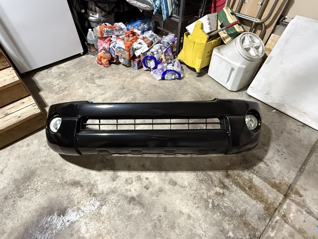 2005-2011 Toyota Tacoma SR5 OEM Front Bumper