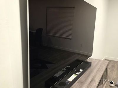 LG OLED 83" G2 Gallery Edition