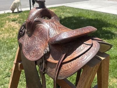 Cowboy saddle 15”