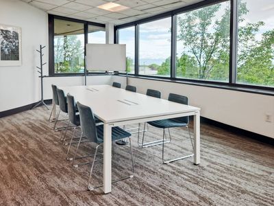 On-Demand Spaces: Reserve Your Meeting Room Today!