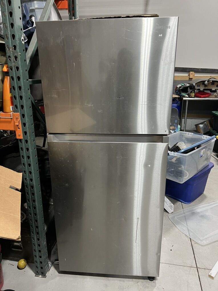 Samsung Stainless Refridgerator