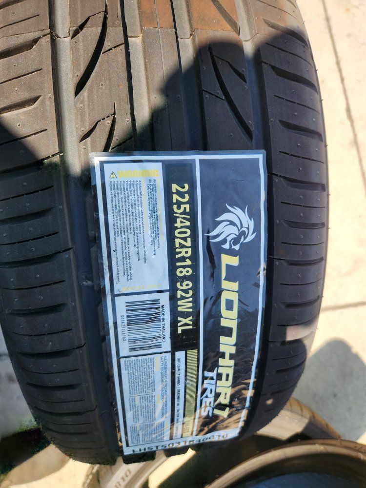 225/40r18 lionhart lh-503