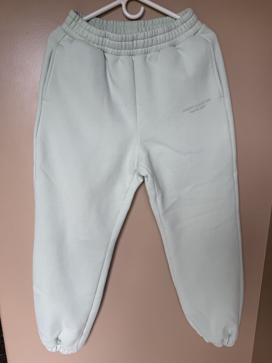 Comfrt Collection Pastel Edition Mint Green Jogger Sweatpants and Hoodie Set -unisex Size M
