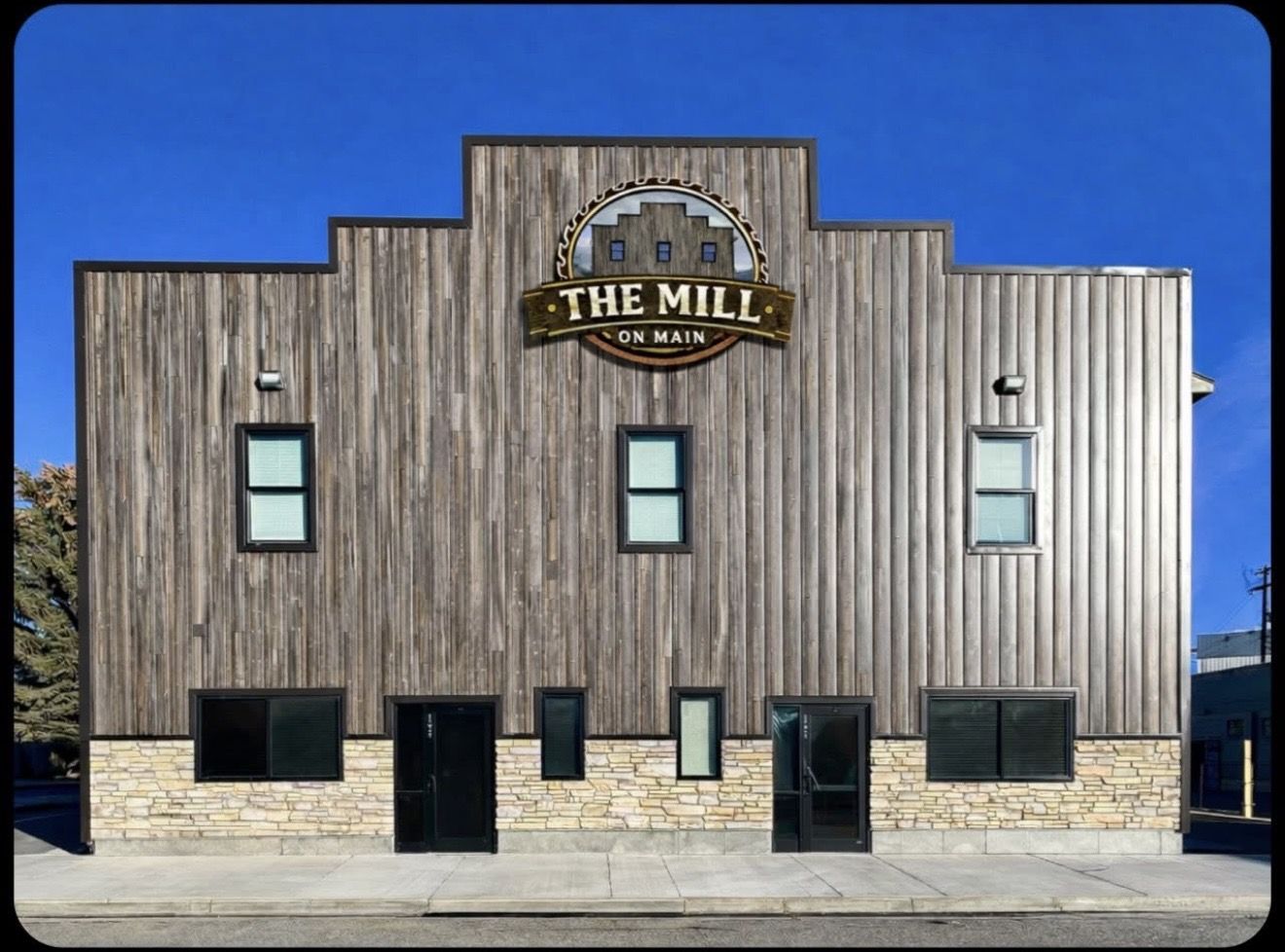 FOR LEASE | Prime Retail/Office Space on Main Street – Ririe, ID