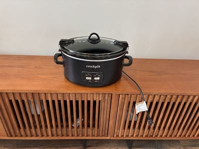 Never used Crock-Pot 6qt Cook & Carry One Touch Programmable Slow Cooker Matte - Black