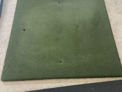 Topgolf Hitting Mat