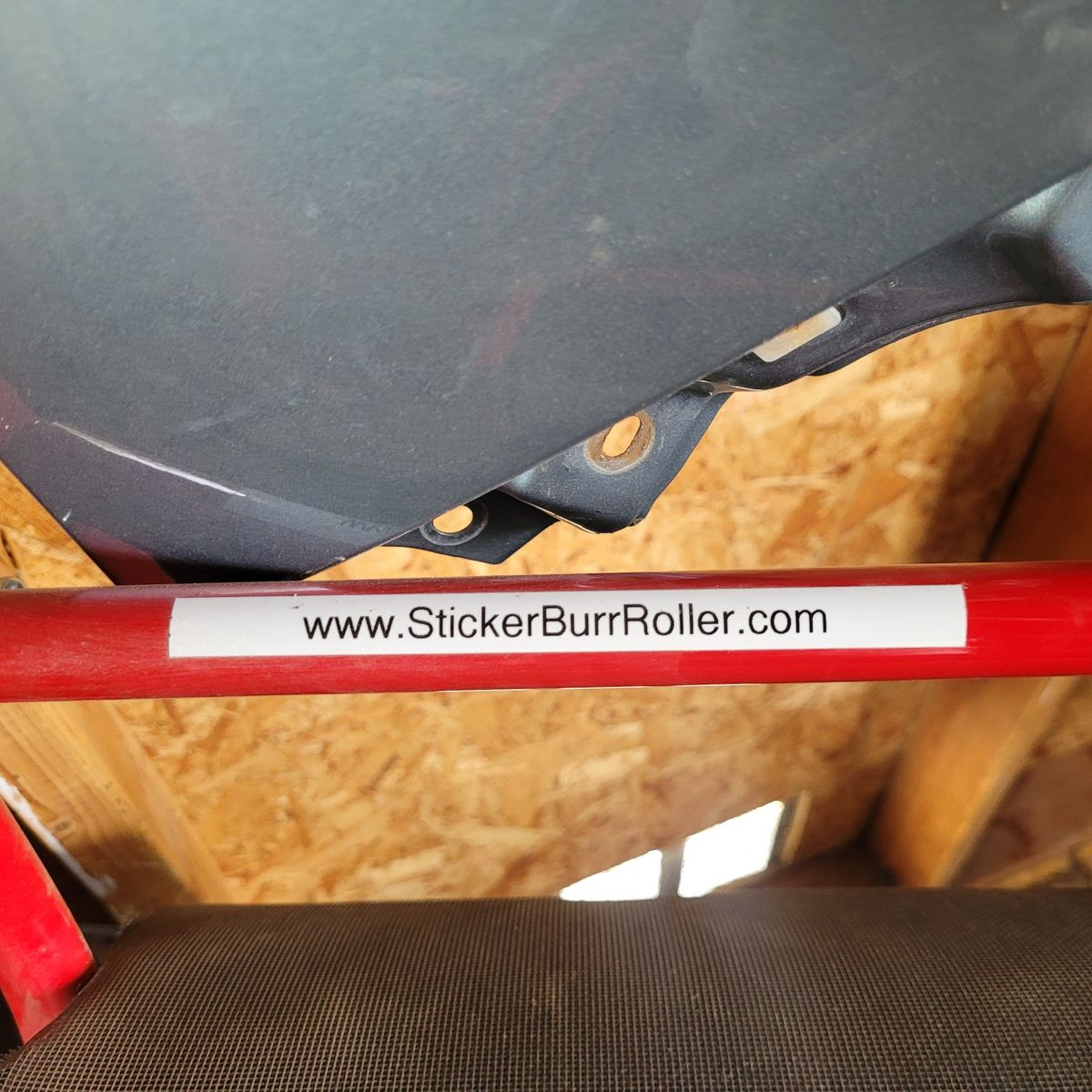 Sticker Burr Roller Push Model 2.0