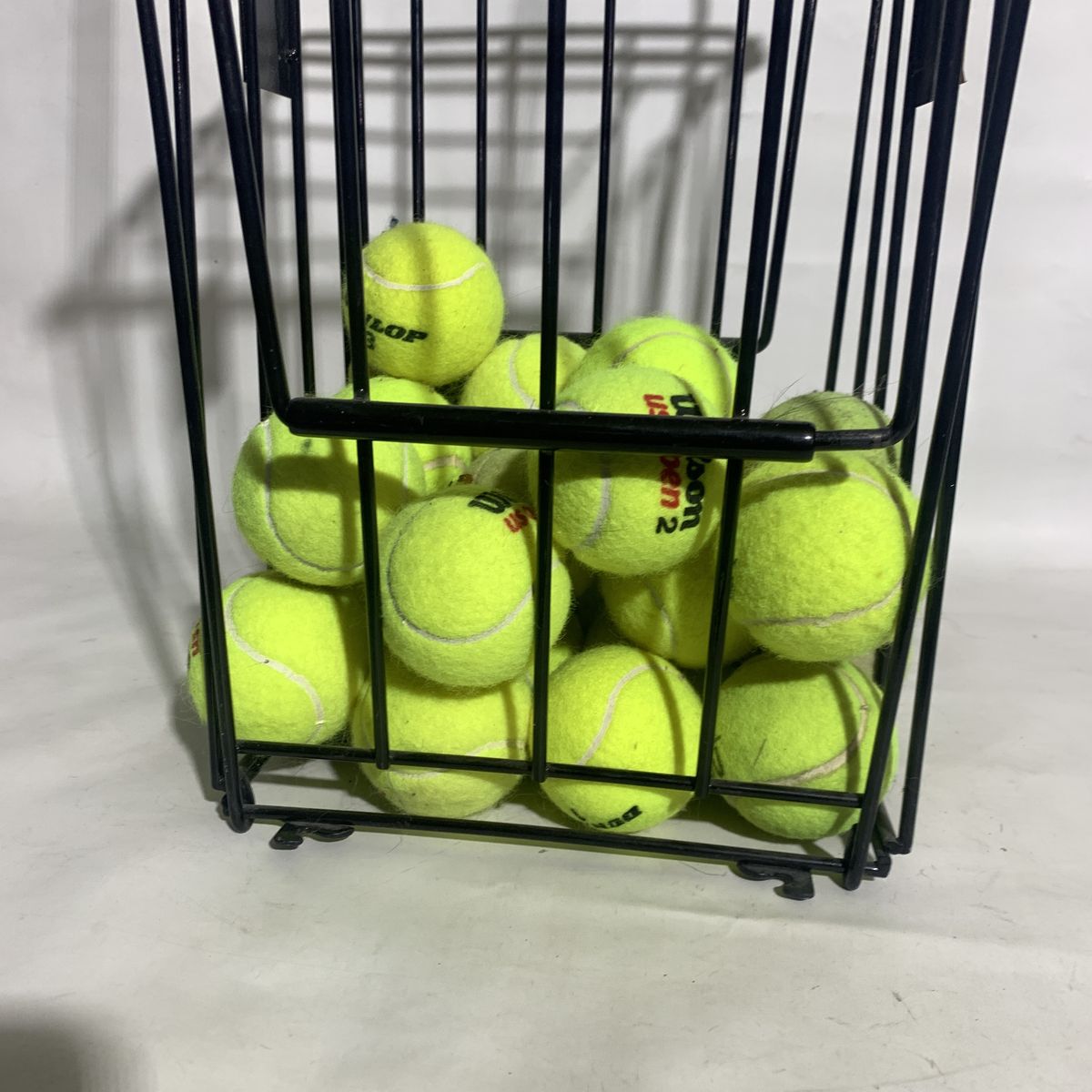 Wilson Tennis Ball retriever w/ balls 