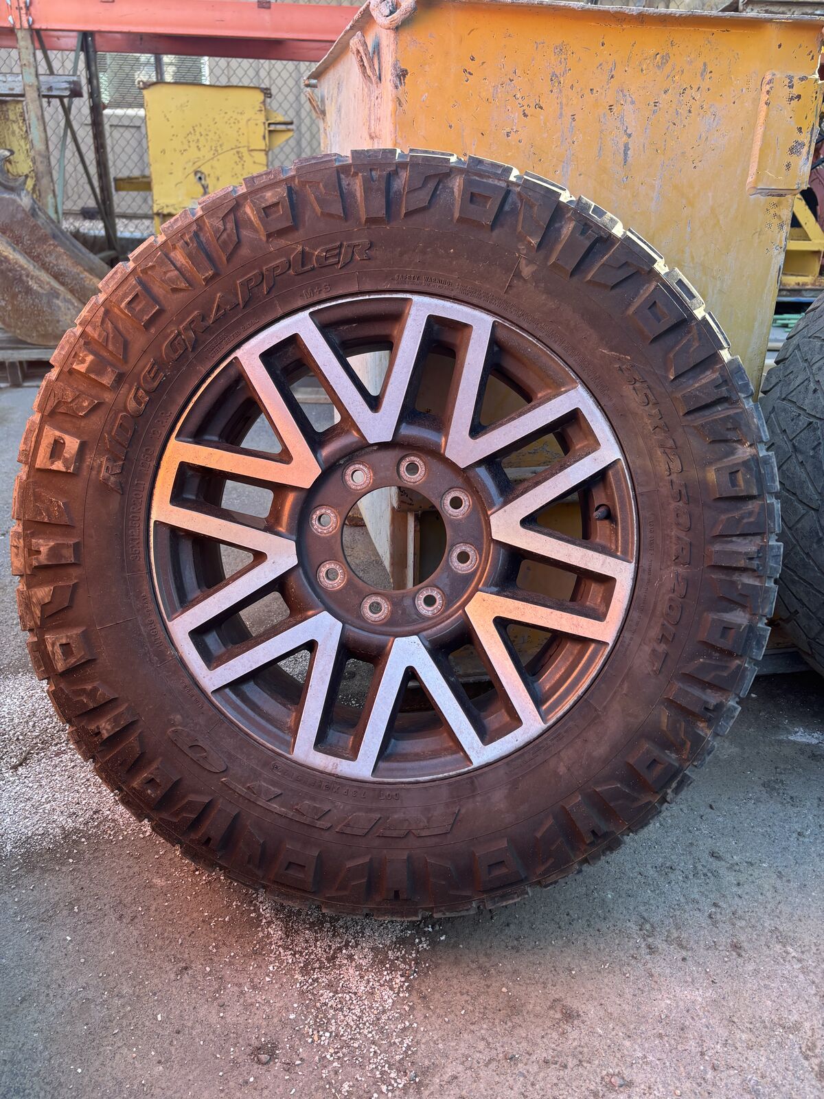 Lariat Ultimate 8x170