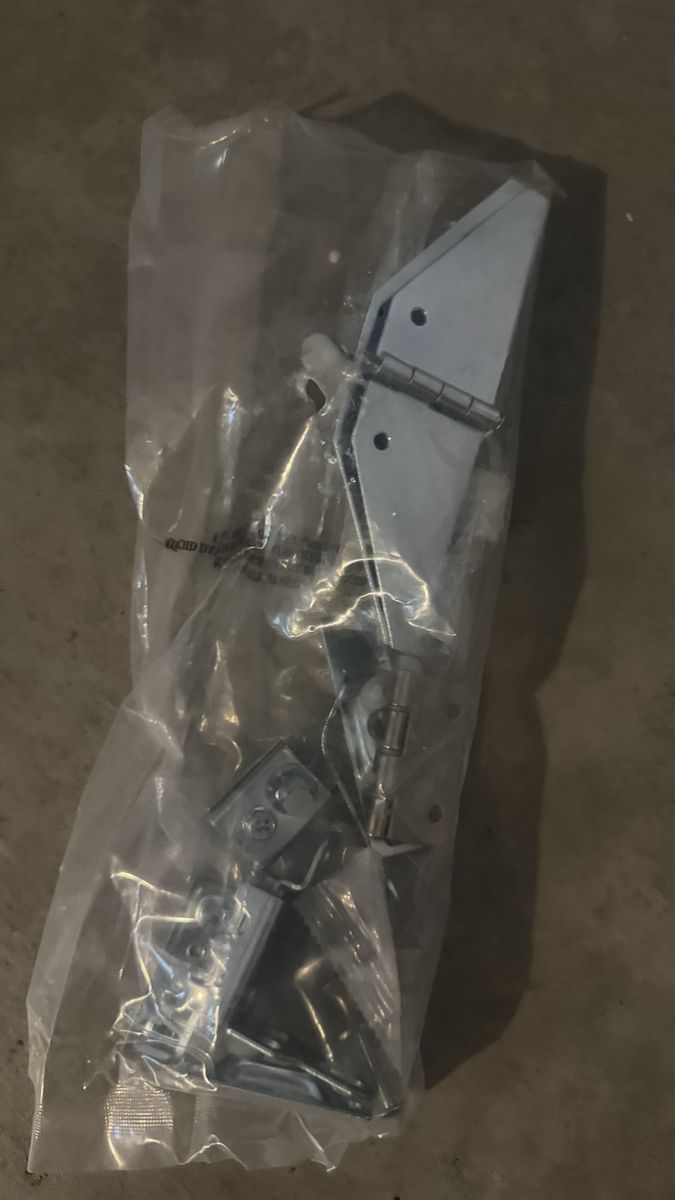 Main image 6