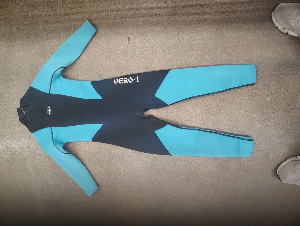 Hevto Hero-1 full body neoprene wetsuits for kids