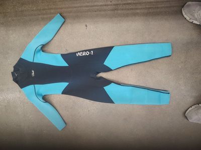 Hevto Hero-1 full body neoprene wetsuits for kids