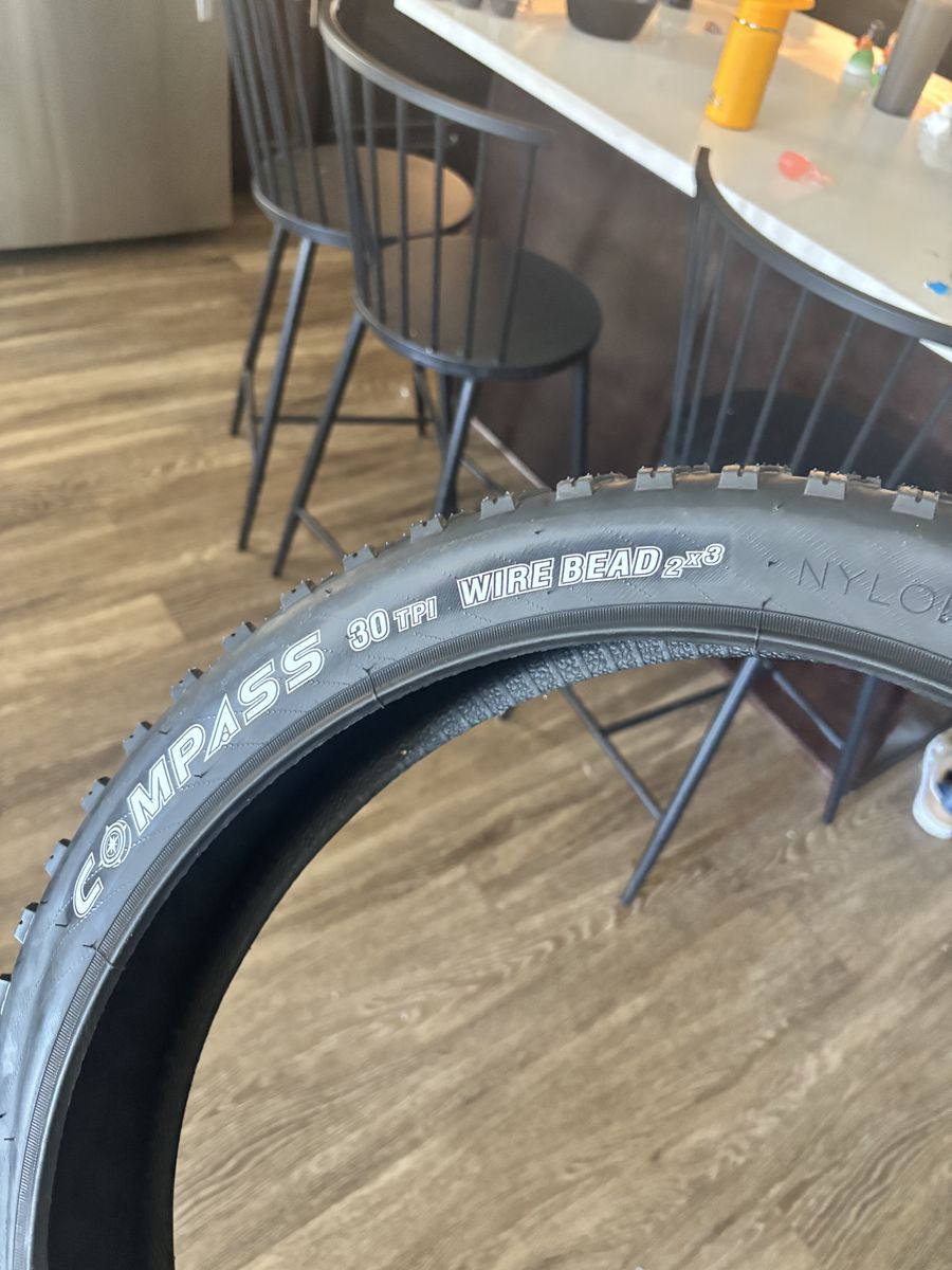 20x4 ebike tire and rim. Received extra 