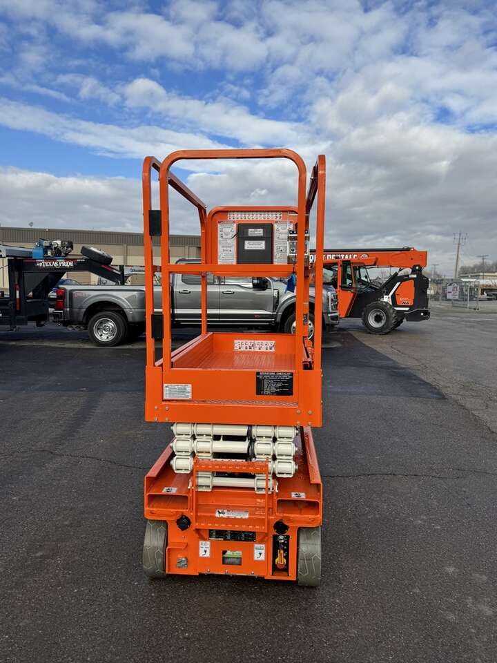 Snorkel 19ft Scissor Lift Rental – Electric Man Lift - $100 half day