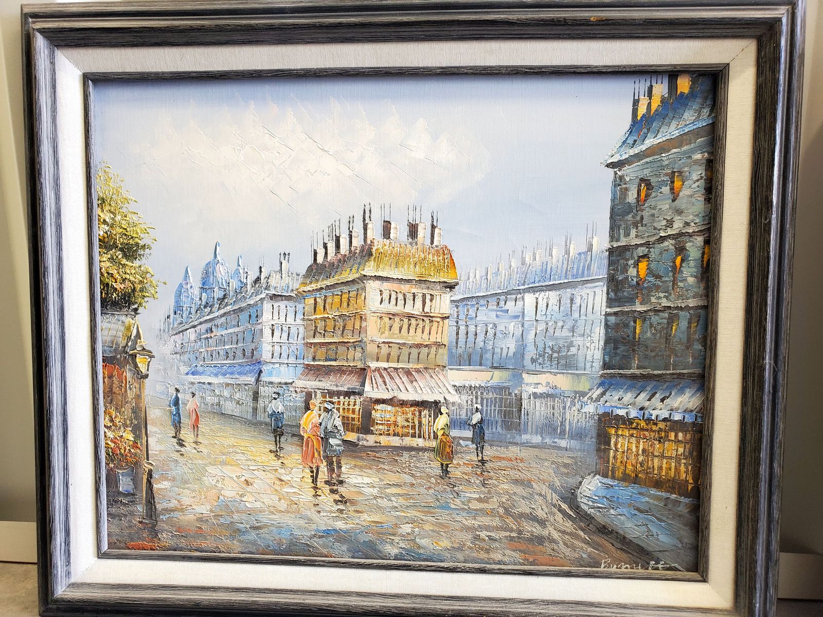 Main image 6