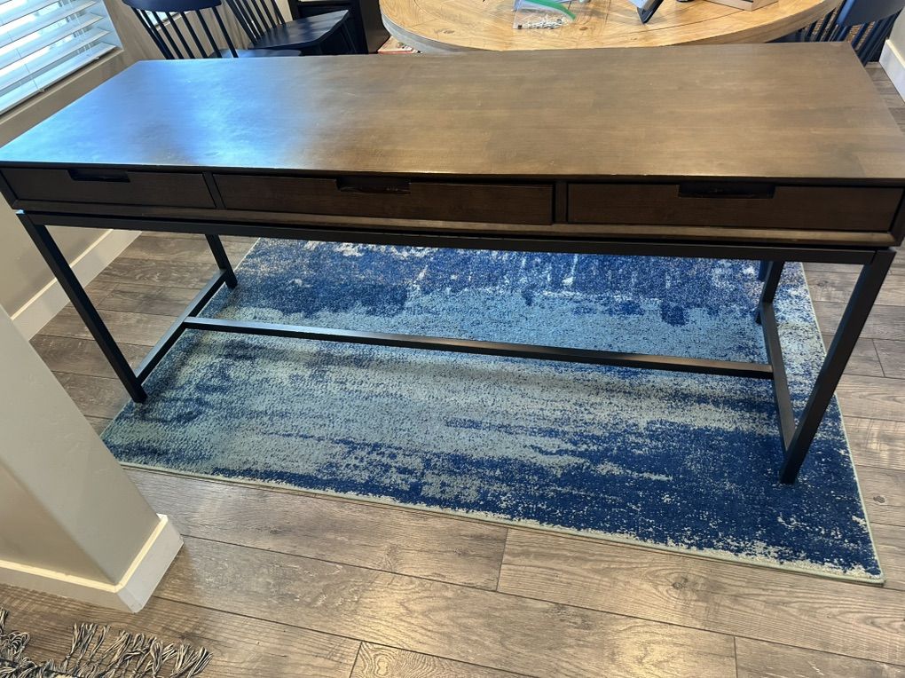 Writing desk