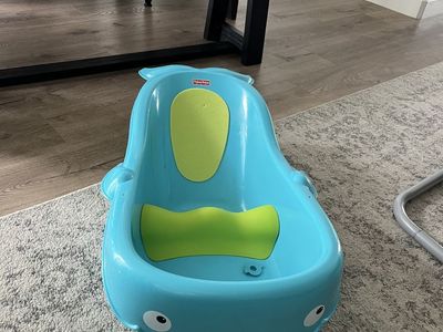 Whale Baby Bath Tub