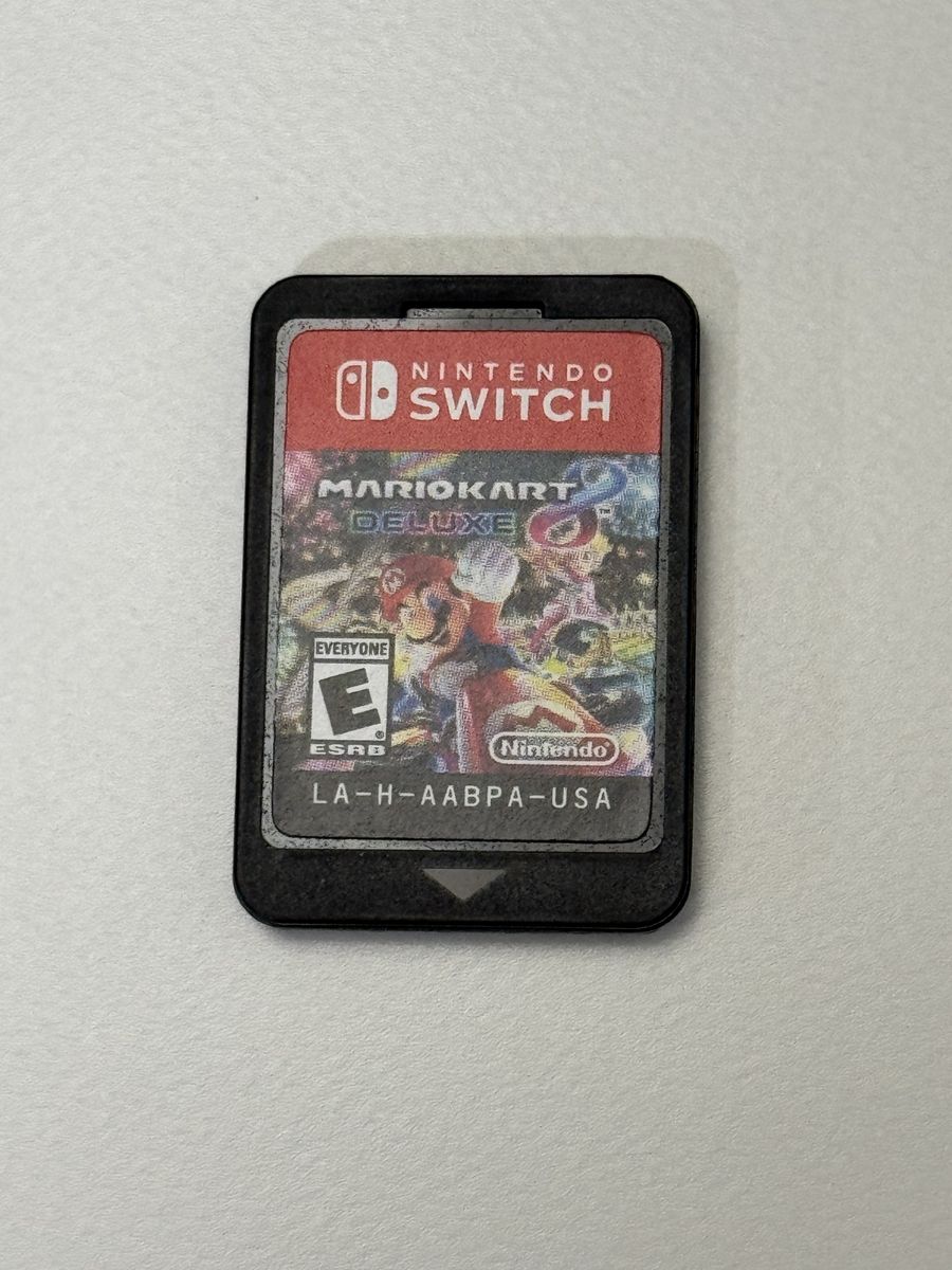 Nintendo Switch Game / Mario Kart 8 Deluxe / Good Condition