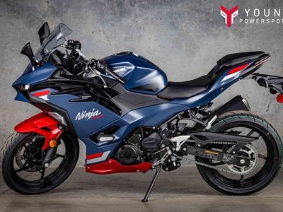 2026 Kawasaki Ninja® 500 ABS Metallic Matte Twilight Blue