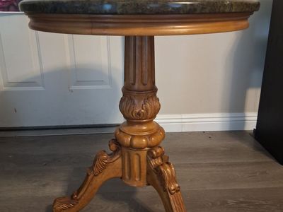 Traditional Round Pedestal Accent Table with Stone Top