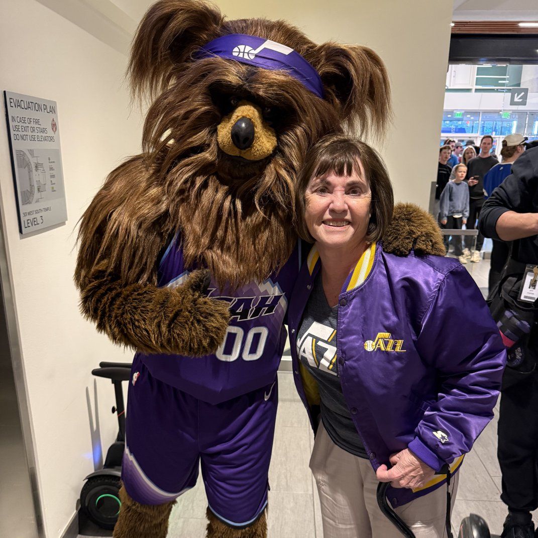 Bear says free goodies! Last Game of the Year!