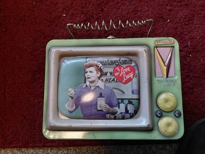 Vandor Vintage I Love Lucy Vitameatavegamin TV Shaped Metal Tin Lunchbox