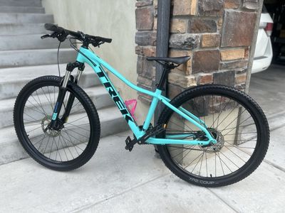 Trek Marlin 5 - XS WSD 27.5”