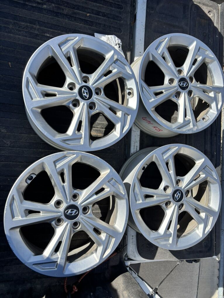 Hyundai Wheels 17 Inch  OEM