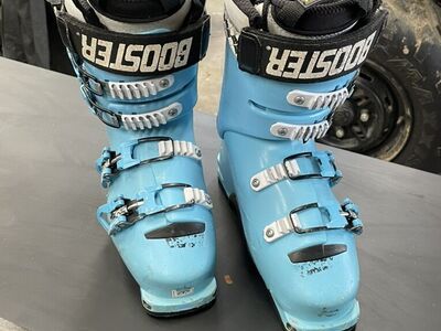 Lange Ski Boots