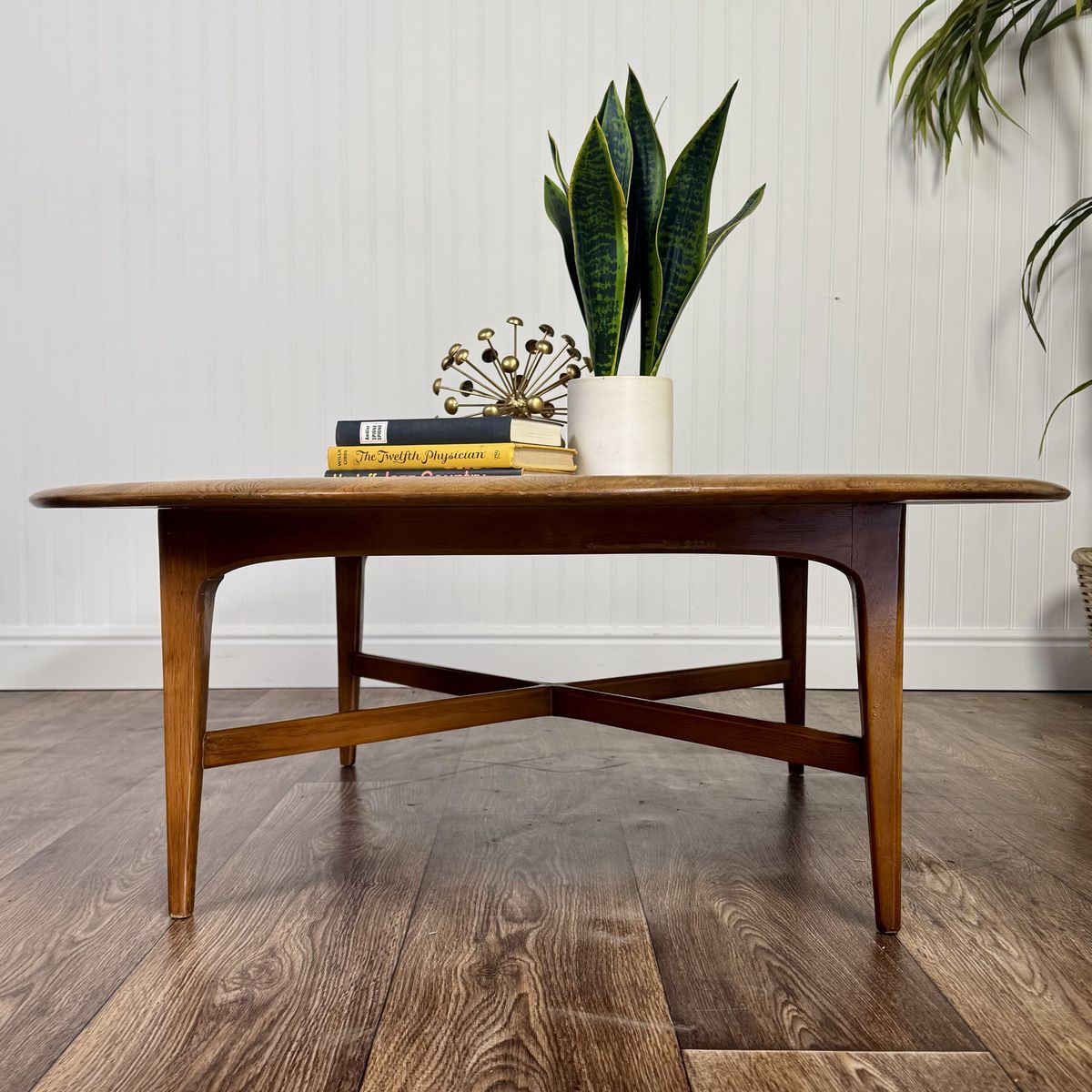 Vintage MCM Solid Oak Coffee Table w/ Spider Base