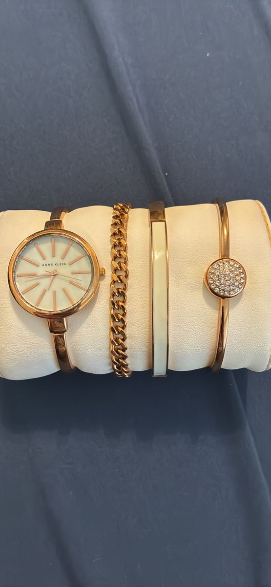 Anne Klein Jewelry Set