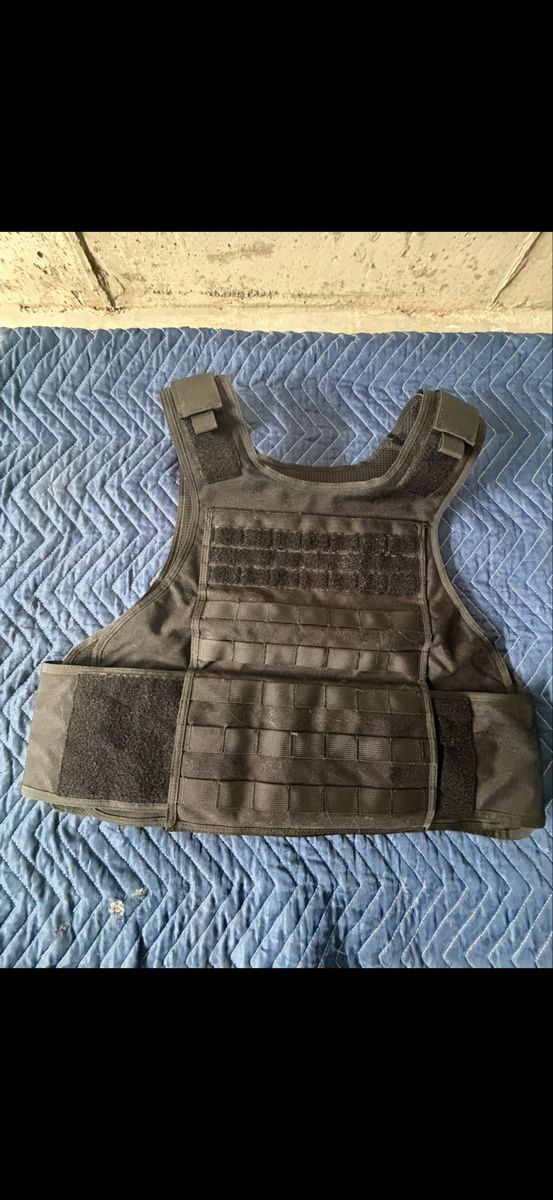Vest ( no plates) and vest cover