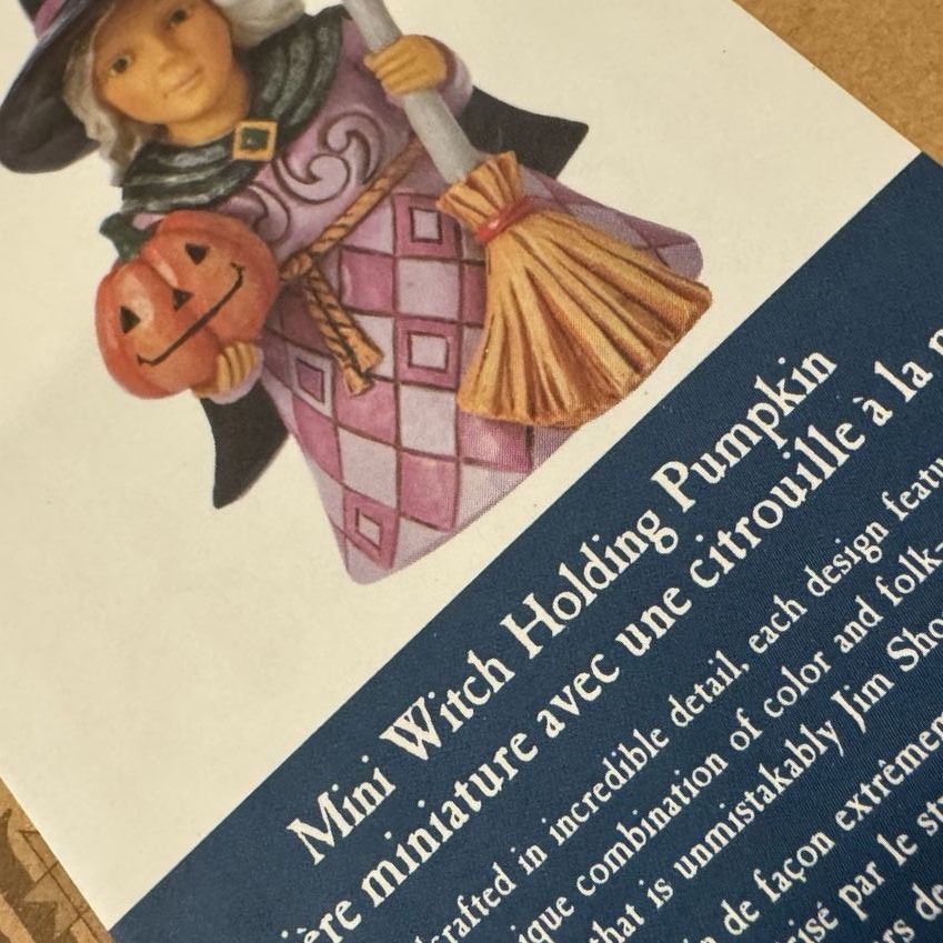 Jim Shore Heartwood Creek Mini Witch Holding Pumpkin Figurine 6014477