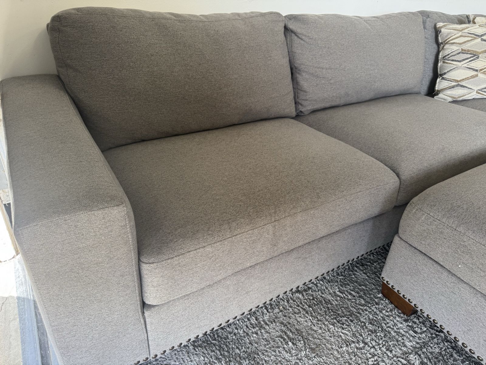 Main image 6